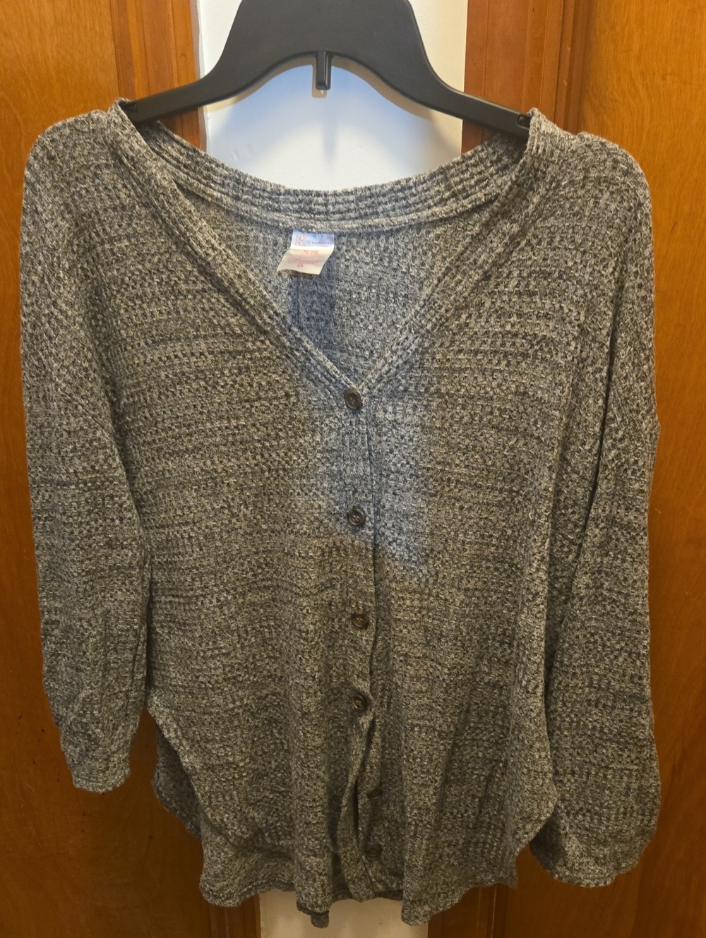 No Boundaries Gray Button-Front Knit Cardigan